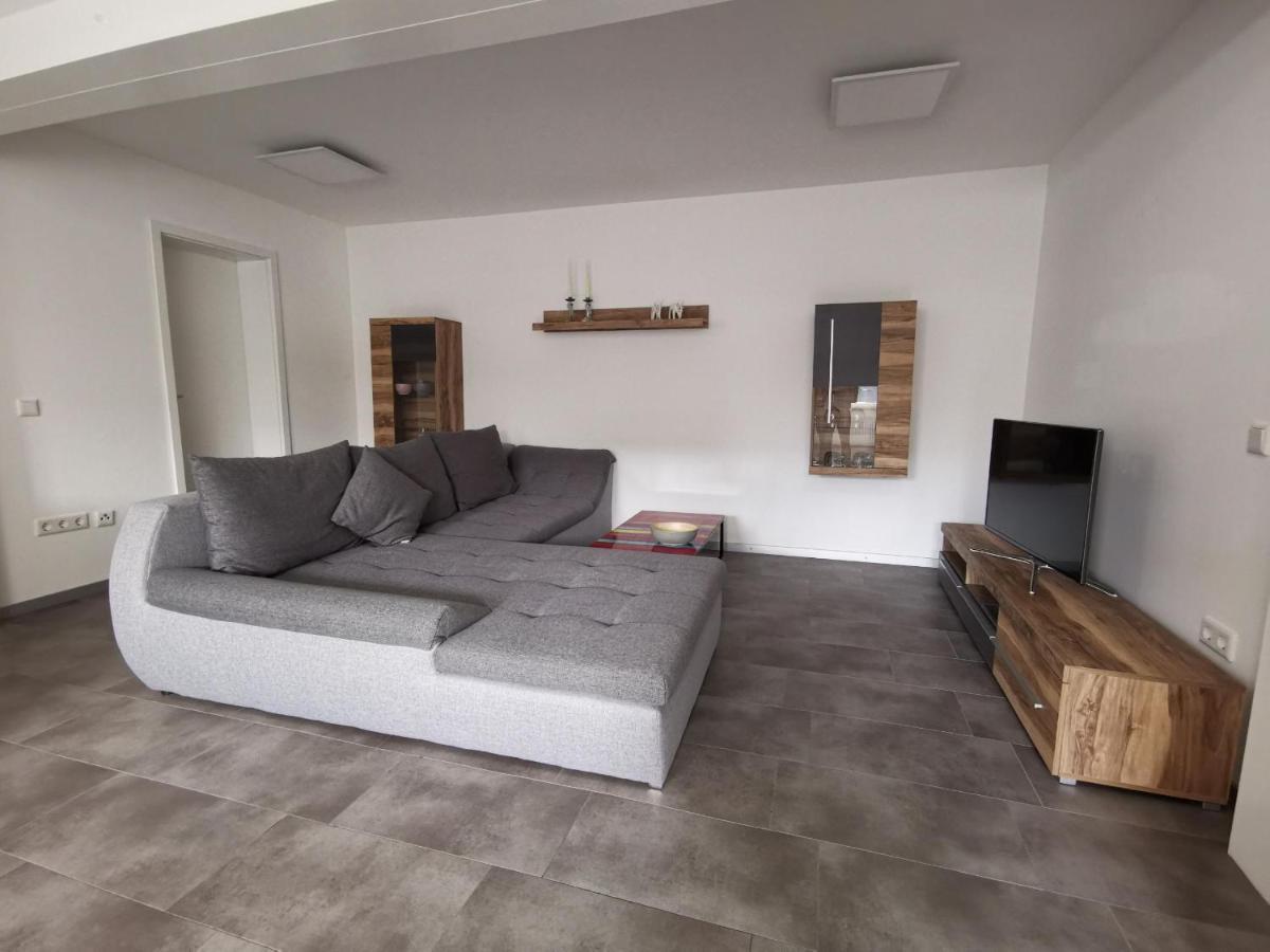 Moderne Wohnung Mit Terrasse Und Eigenem Zugang. レムシャイト エクステリア 写真